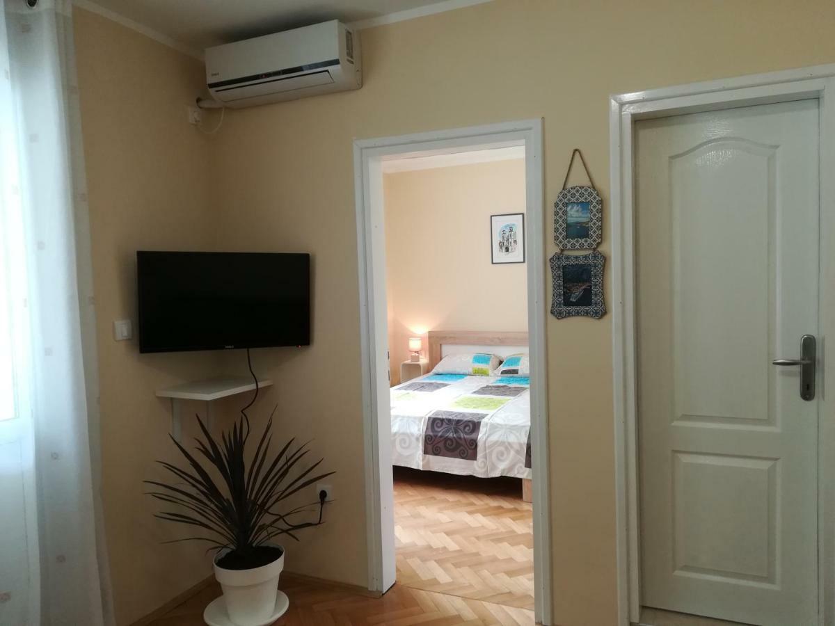 Apartment Nikolic Cattaro Esterno foto