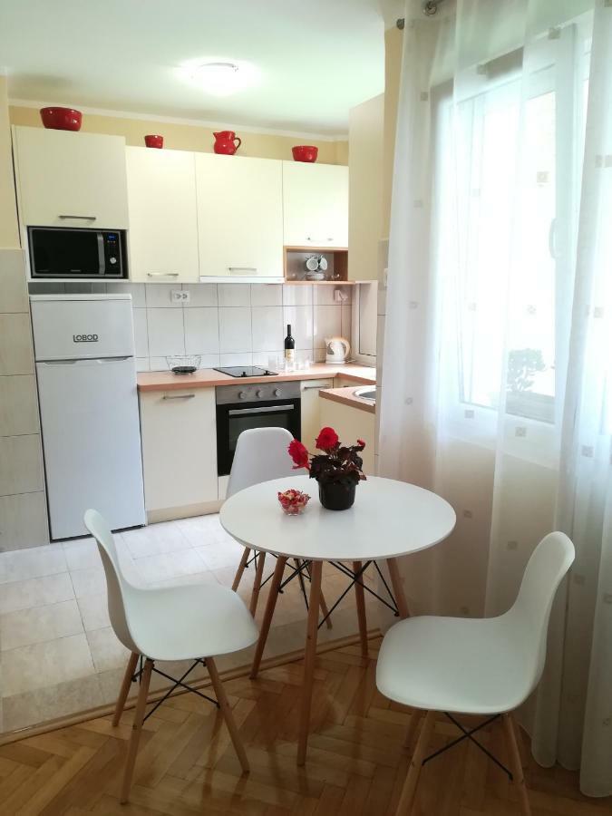 Apartment Nikolic Cattaro Esterno foto
