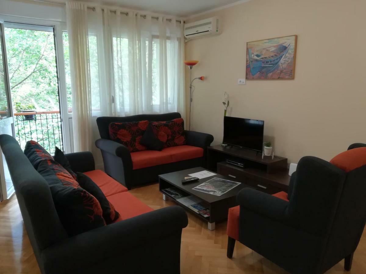 Apartment Nikolic Cattaro Esterno foto