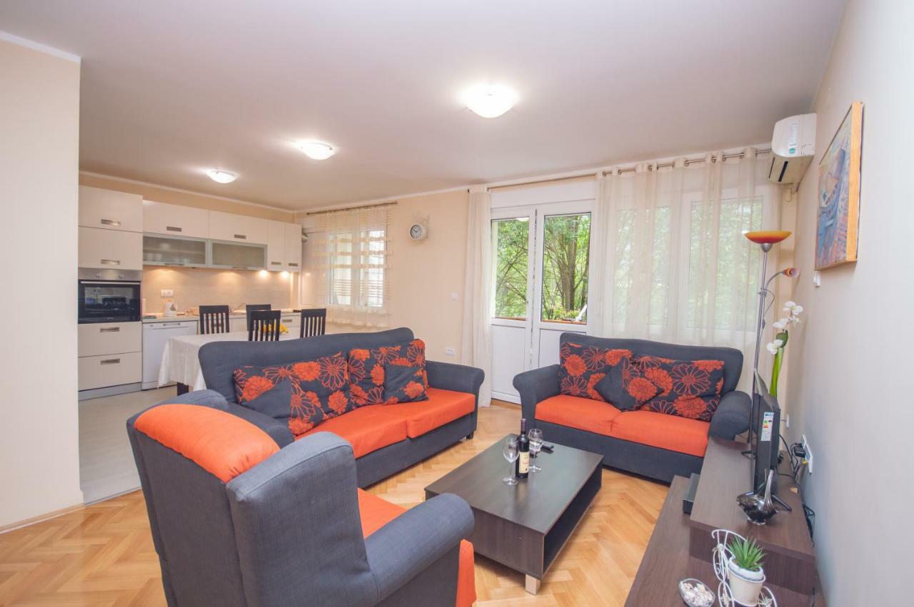 Apartment Nikolic Cattaro Esterno foto