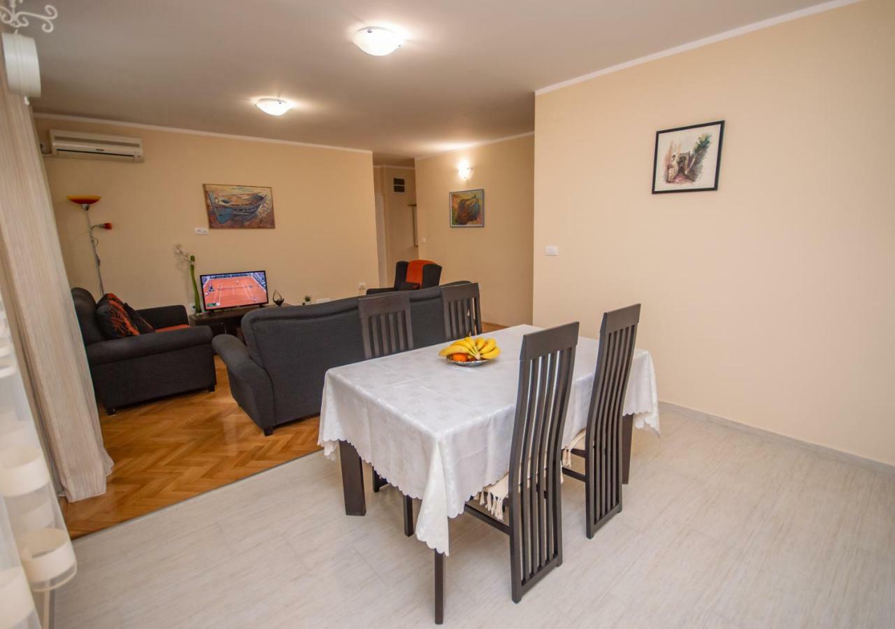 Apartment Nikolic Cattaro Esterno foto